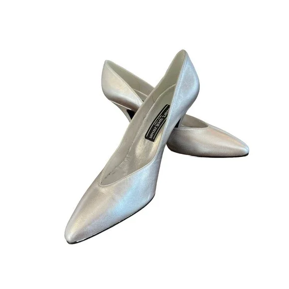 Stuart Weitzman New York Size 8 1/2 B Silver 3" Heels Slip On Pumps Meta… - Picture 2 of 4